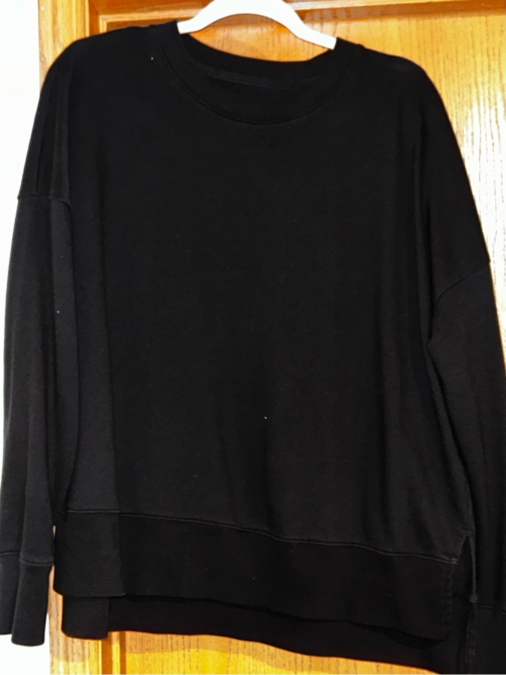 Time and Tru Black Crewneck Pullover Sweater